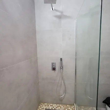 Ajla Komuna Apartament Apartment *