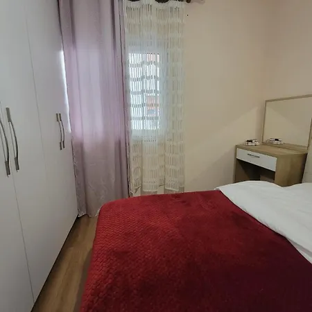 Ajla Komuna Apartament * Тирана