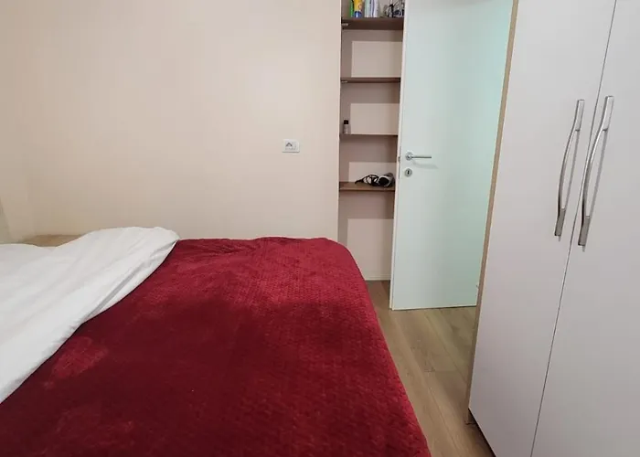 Ajla Komuna Apartament *