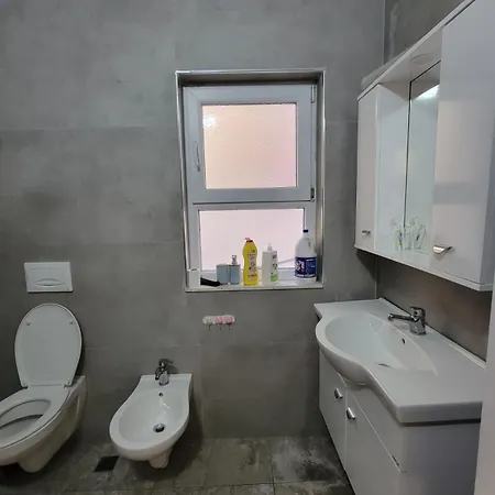 Apartmán Ajla Komuna Apartament Tirana